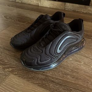 Nike Air Max 720 “triple black”  Men’s size 8.5